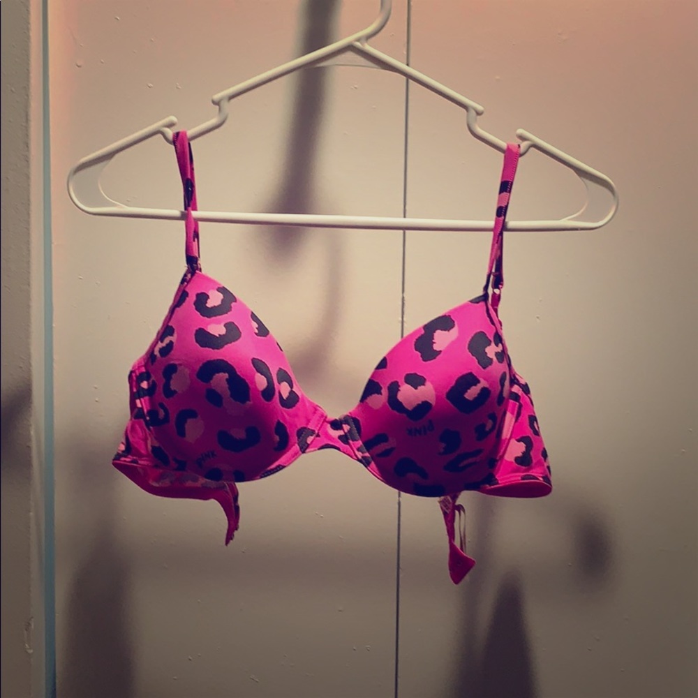 VS Pink pink t-shirt Demi Bra